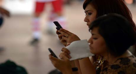 Smartphone Tembus 24% Populasi Indonesia